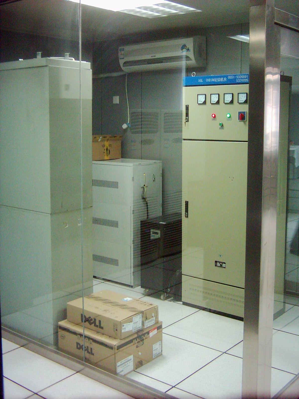 科技局機房4.jpg