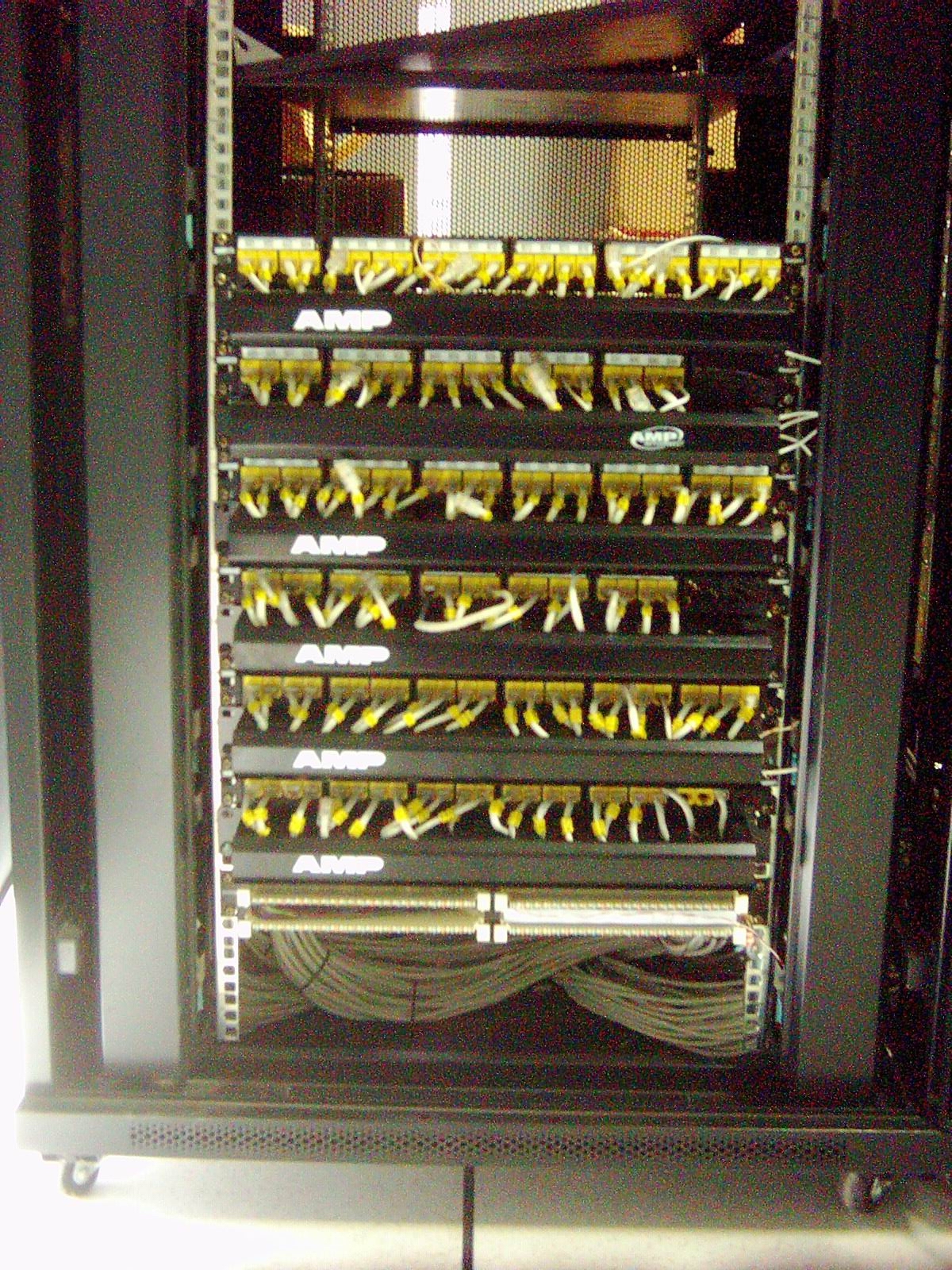 科技局機房3.jpg