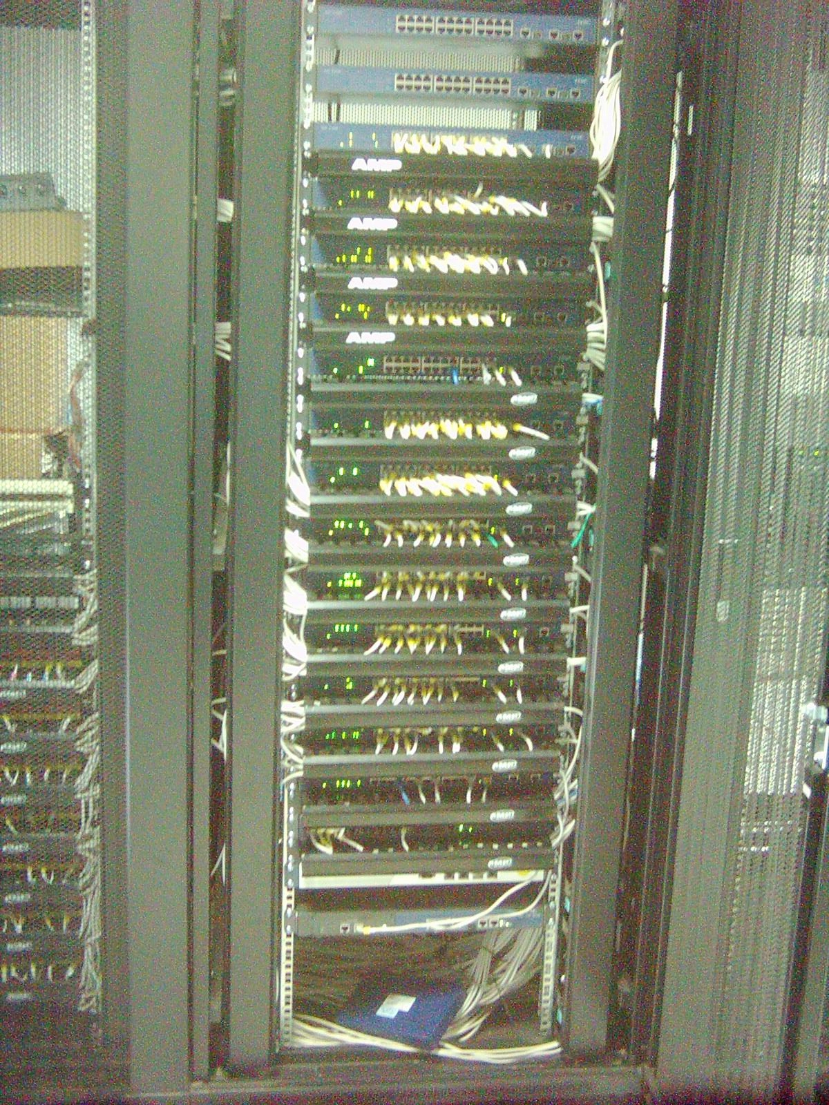 科技局機房2.jpg